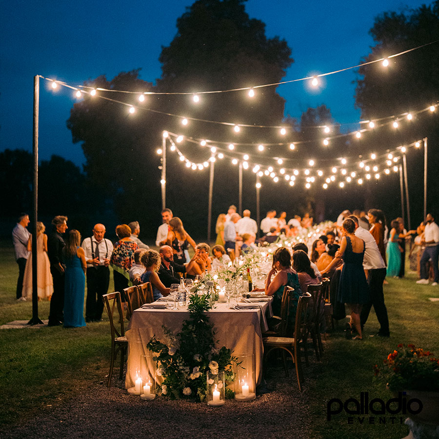 Service-luci-ed-effetti-speciali-eventi-matrimoni-catenarie-luci-led-batteria-wedding-light-rentals